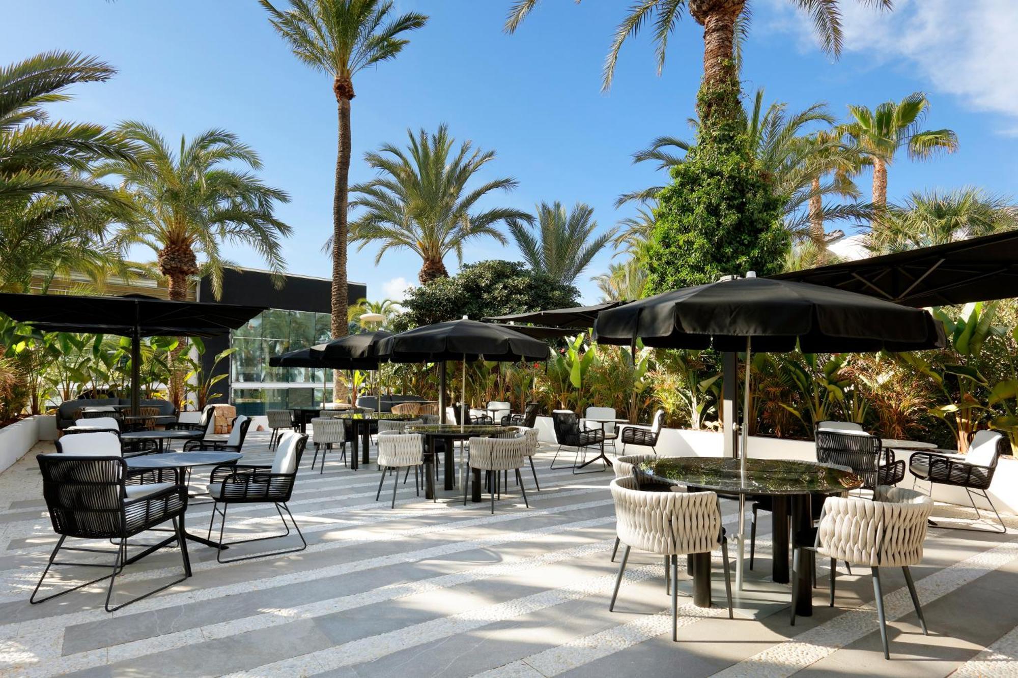Ushuaia Ibiza Beach Hotel - Adults Only - Club Entrance Included Playa d'en Bossa Exterior photo