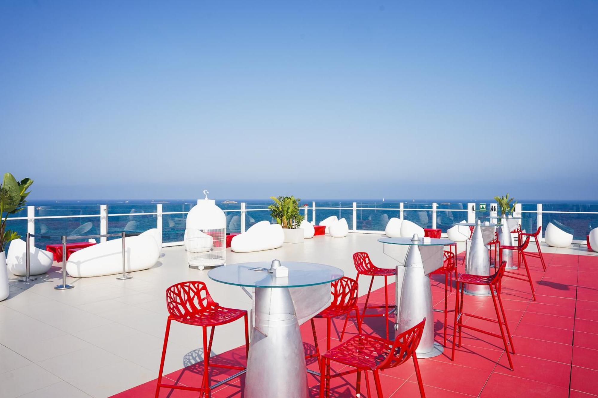 Ushuaia Ibiza Beach Hotel - Adults Only - Club Entrance Included Playa d'en Bossa Exterior photo