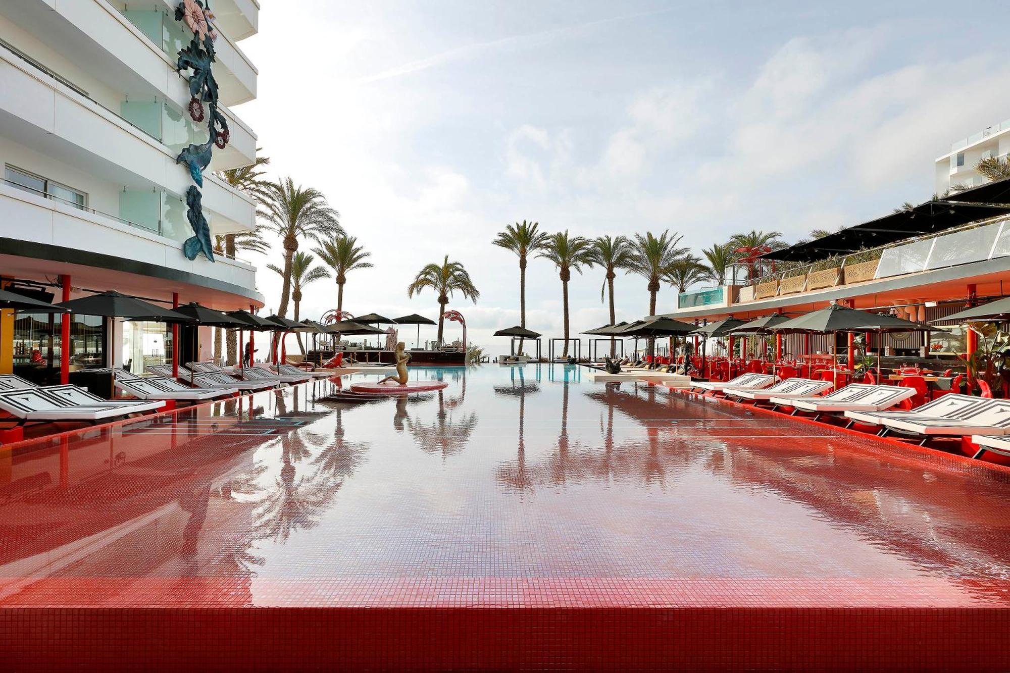 Ushuaia Ibiza Beach Hotel - Adults Only - Club Entrance Included Playa d'en Bossa Exterior photo