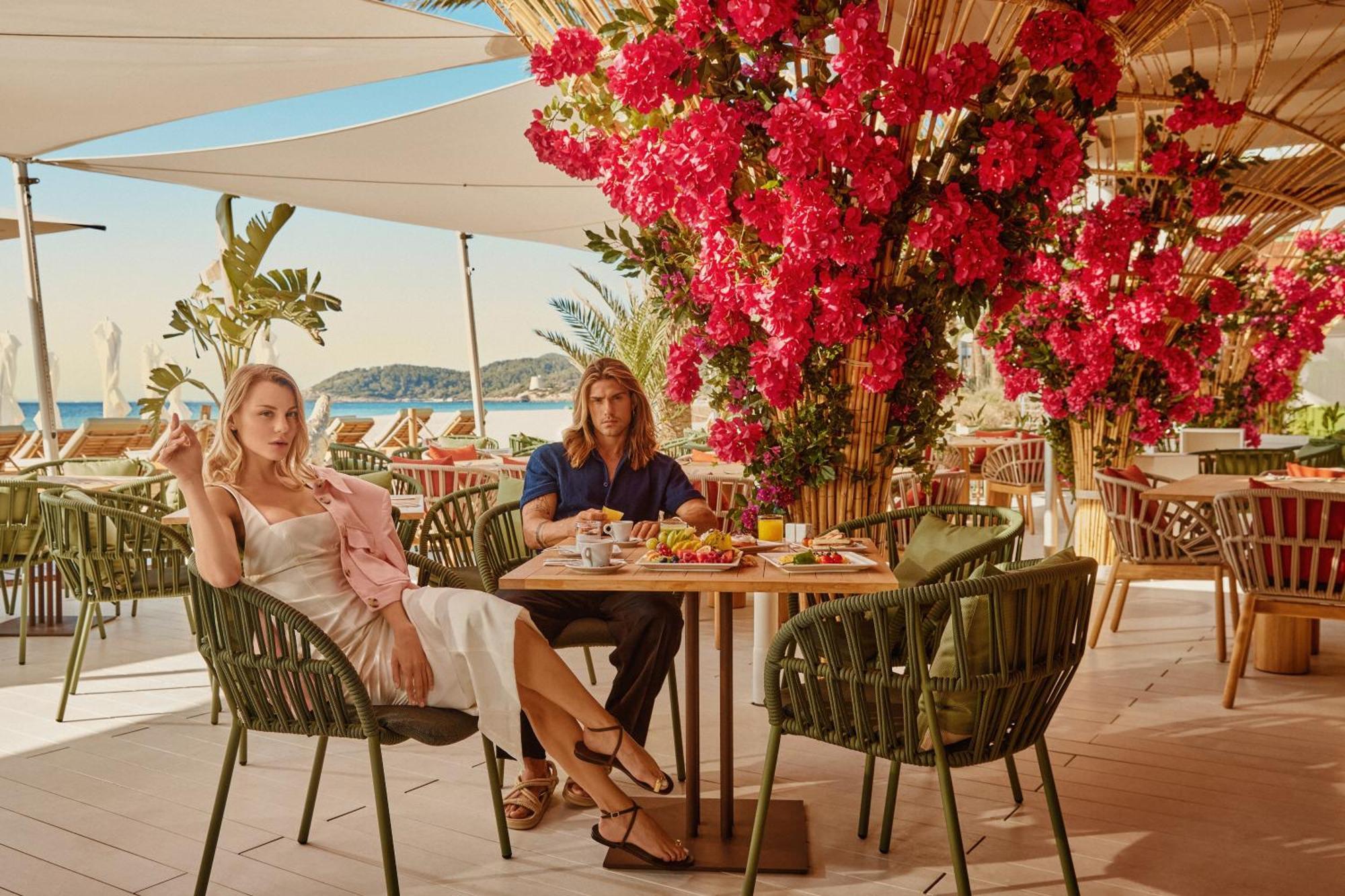 Ushuaia Ibiza Beach Hotel - Adults Only - Club Entrance Included Playa d'en Bossa Exterior photo